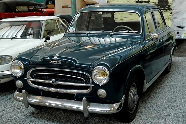 Peugeot 403.jpg